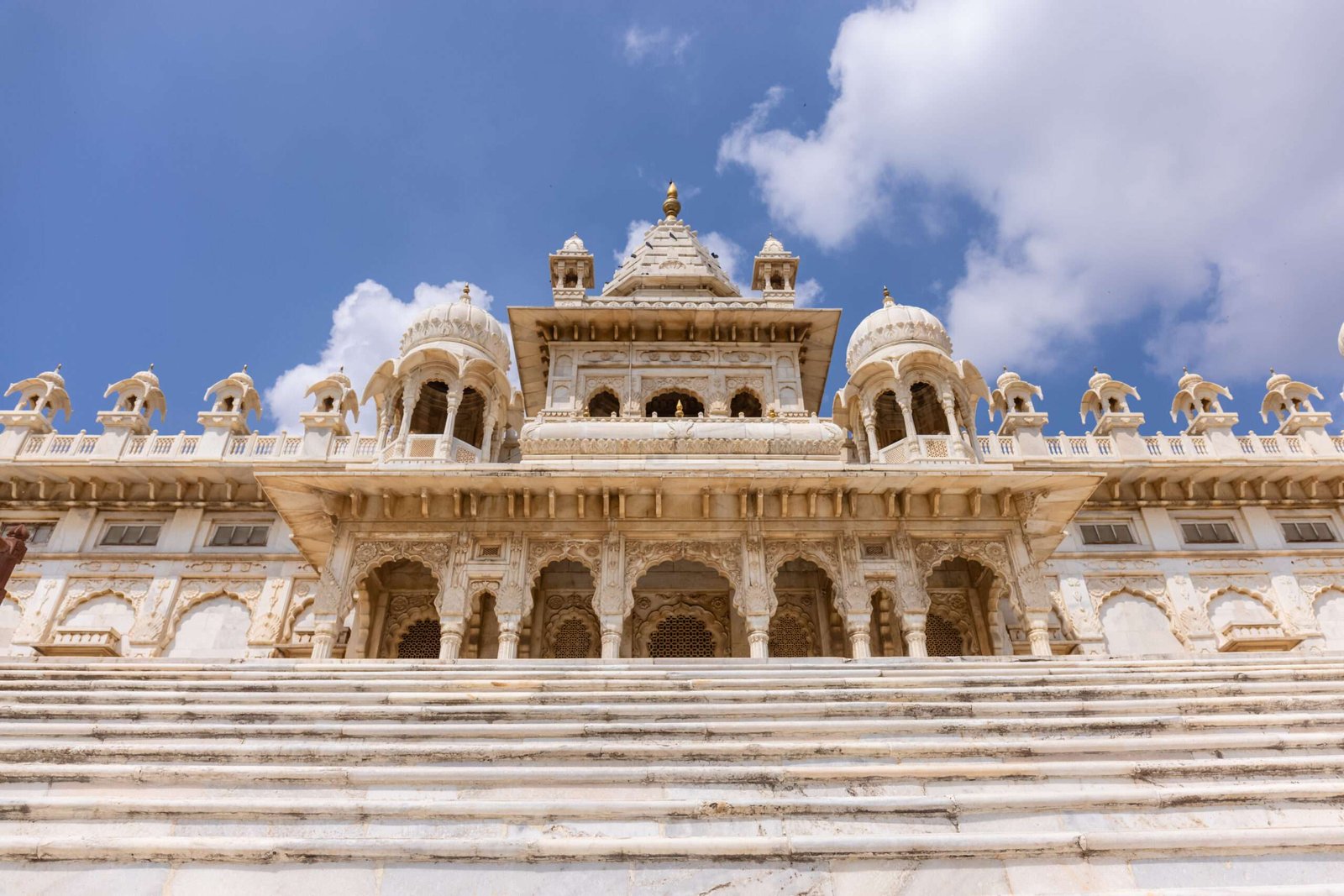 architecture-view-jaswant-thada-cenotaph-made-with-white-marble-jodhpur-built-1899